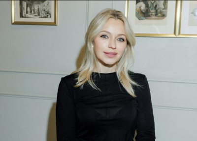 Инна Маликова, Александра Маниович и Алина Ковалева на превью выставки Voyage en Circassie