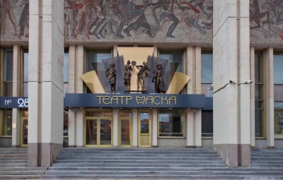 Актёр "Маски-шоу" Владимир Комаров скончался после панической атаки