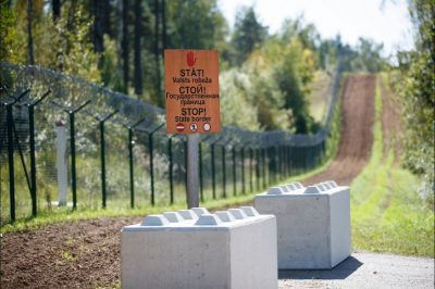 Латвия продлила усиленный контроль на границе с Белоруссией до конца года