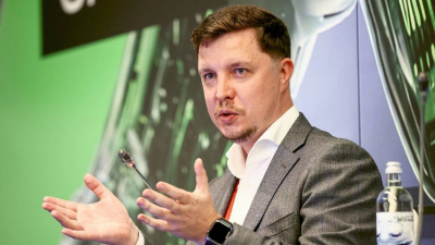 Альфа-банк начал аттестовать ИИ-сотрудников: новая система выявит лучших цифровых агентов