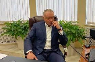 Громкие отставки и аресты: как общественное мнение формируется через "ярлыки" и "социальные маркеры"